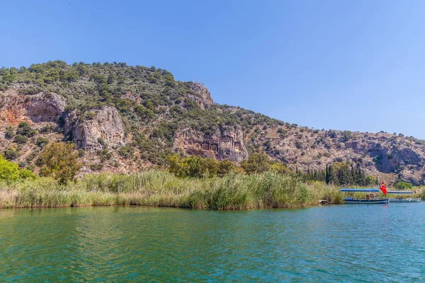 Likya mezar Dalyan nehir, Türkiye'nin dağlarında. Dalyan Klasik Oda. Dalyan popüler turistik Türkiye'de yer.