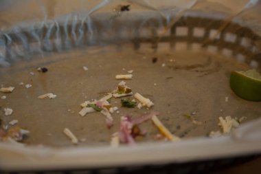 kırıntıları bir plaka üzerinde