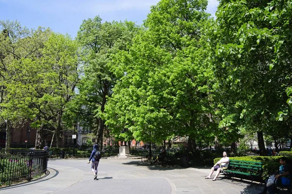 Stuyvesant Square Park Manhattan Där Vår Naturliga Miljö Ger Stadsborna — Stockfoto