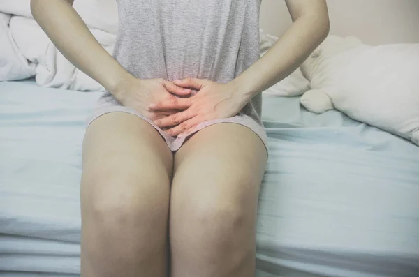 Women Wear Gray Shirts Hands Scratch Vaginas Itching Caused Fungus — 스톡 사진