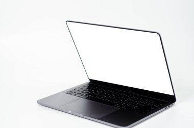 Beyaz arkaplandan izole edilmiş nesneyi kavra.