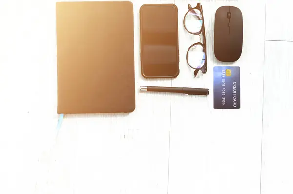 Toetsenbord Muis Zwarte Pen Tafel Geplaatst Computer Kit Het Bureau — Stockfoto