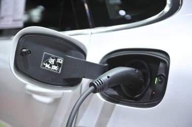 hibrid motor otomobil otomotiv teknolojisi