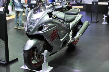 Bangkok Uluslararası Otomobil Fuarı 2020 'de 15 Temmuz 2020' de Bangkok, Tayland 'da 15 Suzuki motosikleti