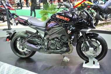 Bangkok Uluslararası Otomobil Fuarı 2020 'de 15 Temmuz 2020' de Bangkok, Tayland 'da 15 Suzuki motosikleti