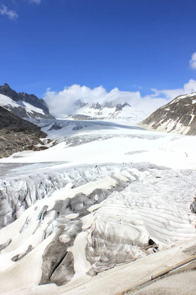Glaciar Rhone nas montanhas suíças no verão — Fotografia de Stock