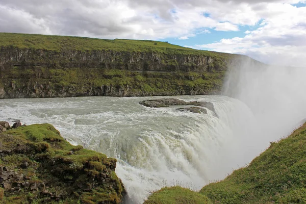 アイスランドの見事なガルフ滝 — ストック写真