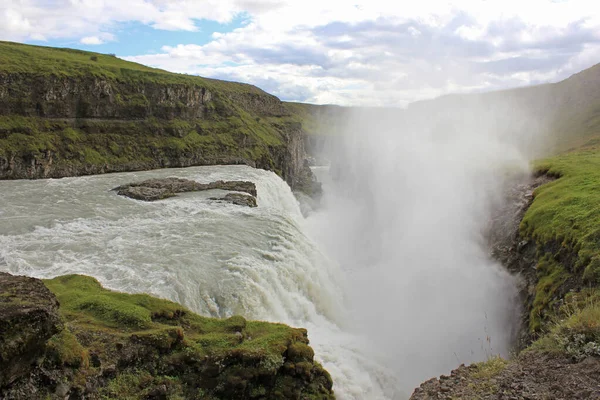 Καταρράκτης Gulfoss που κόβει την ανάσα στην Ισλανδία — Φωτογραφία Αρχείου