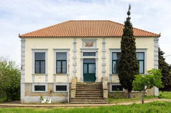 Kwietnia 2019 Lemnos Wyspa Grecja Zabytkowy Budynek Familiadios School 1912 — Zdjęcie stockowe