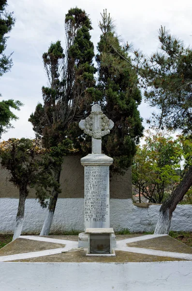 Abril 2019 Isla Lemnos Grecia Monumento Los Soldados Muertos Aldea — Foto de Stock