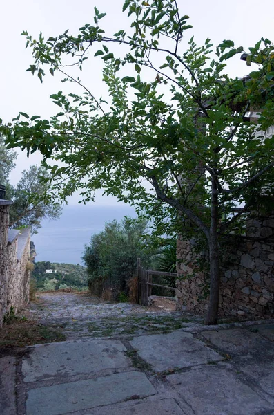 ギリシャ アロニソス島のチョラ村の建築 — ストック写真