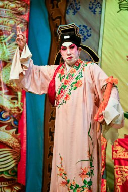 Tam makyaj ile Çin Opera aktör ve aktris