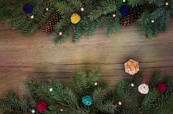 圣诞节的背景 圣诞树枝 木制质感 — 图库照片