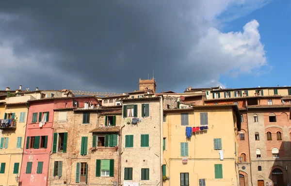 Фасади Рядні Будинки Сієнні Італія — стокове фото