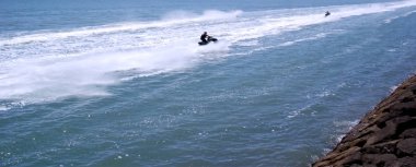 Rakip su motosikletler 23 Eylül 2018 yılında Cadiz Körfezi, Andalusia başkenti yarışlarda. İspanya. Europe