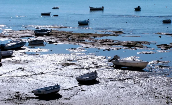 Vissersboten Het Strand Van Caleta Baai Van Hoofdstad Van Cadiz — Stockfoto