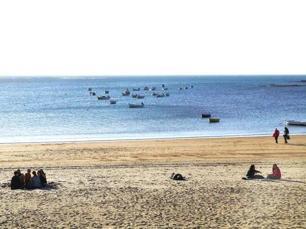 People Sunbathing Beach Caleta Bay Capital City Cadiz Andalusia Spain — Stock Photo, Image