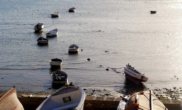 Barche Pesca Sulla Spiaggia Caleta Nella Baia Della Capitale Cadice — Foto Stock