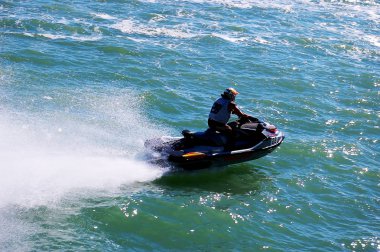 23 Eylül yarışlarında su bisikleti rakip, Cadiz başkenti, Endülüs Körfezi 'nde 2018. İspanya. Avrupa