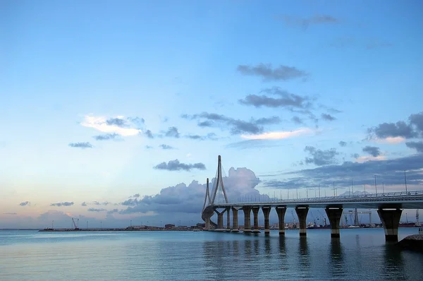 Sonnenuntergang Auf Der Brücke Über Die Verfassung Pepa Genannt Der — Stockfoto