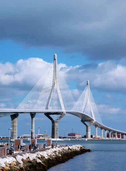 Puente de la Constitucion, La Pepa, defne, Cadiz içinde Andalusia denir. İspanya. Europe