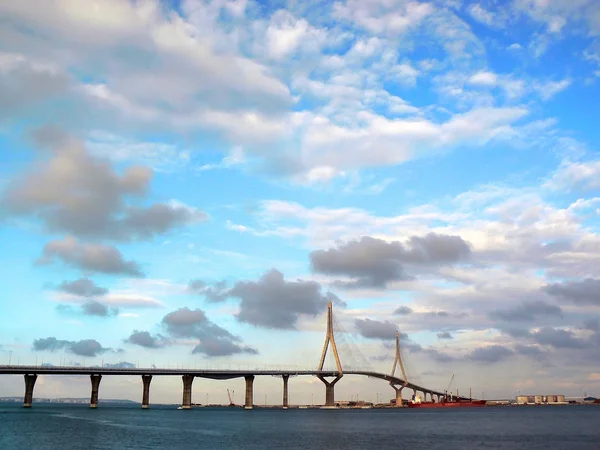 Solnedgång Över Konstitutionen Bridge Kallad Pepa Viken Cdiz Andalusien Spanien — Stockfoto