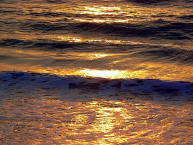 Endülüs, Cadiz kentinde sahilde gün batımında arka aydınlatma. İspanya