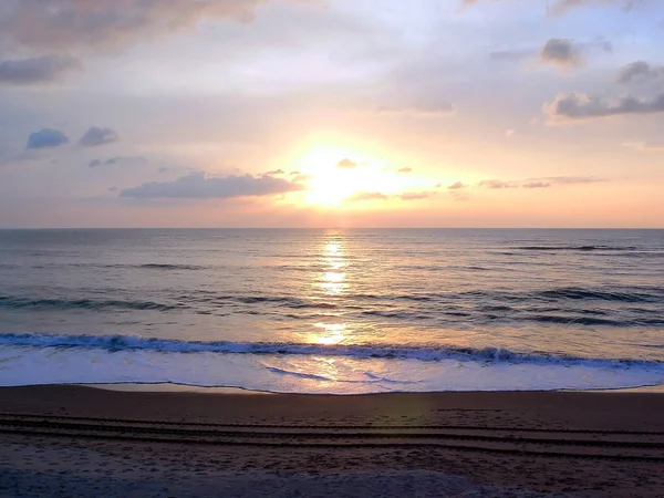 Retroilluminazione Tramonto Sulla Spiaggia Nella Città Cadice Andalusia Spagna — Foto Stock