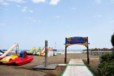 Güzel bir Torremolinos plajı, Malaga. İspanya. Avrupa. 14 Eylül 2019