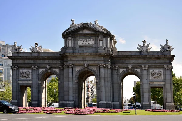 Alcalská Brána Náměstí Nezávislosti Madrid Španělsko Evropa Září 2019 — Stock fotografie