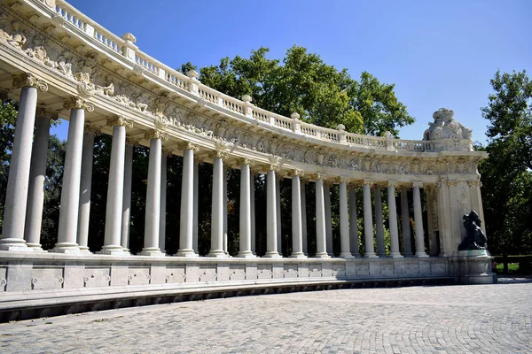 Památník Alfonso Xii Zahradách Retiro Parku Madridu Španělsko Evropa Září — Stock fotografie