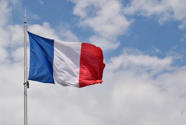 法国国旗三色旗蓝 红在云天 — 图库照片