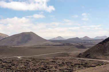 Timanfaya Milli Parkı, Lanzarote, Kanarya Adaları, Ispanya inanılmaz volkanik manzara yollar