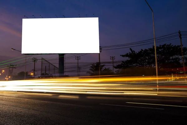 Billboard blanco voor outdoor reclame poster of blanco billenbeer — Stockfoto
