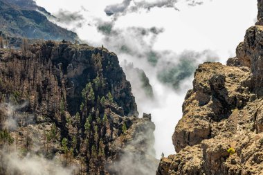 Sisli Bulutların Üstünde. Caldera Gran Canaria