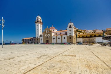 Candelaria Tenerife İspanyolca Kanarya Adaları'nda doğu kesiminde ünlü Bazilikası