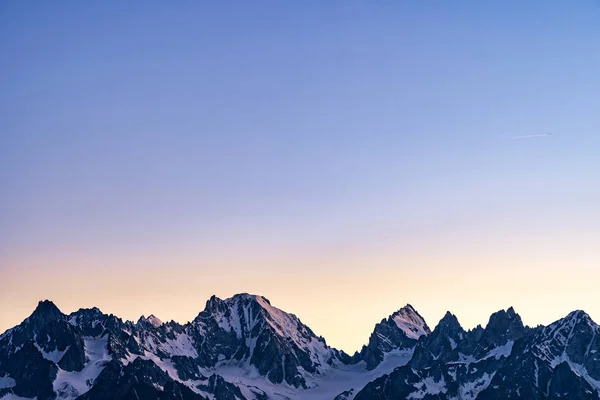 Vista Panorâmica Das Belas Montanhas Dos Alpes Suíços Pôr Sol — Fotografia de Stock