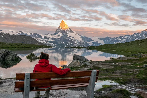 Morning Shot Golden Matterhorn Monte Cervino Mont Cervin Pyramid Blue — Stock Photo, Image