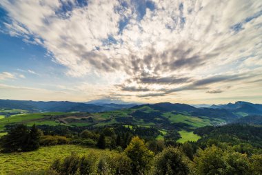 Dramatik dağ manzarası Slovakya Yüksek Tatras, doğal görünümünü.