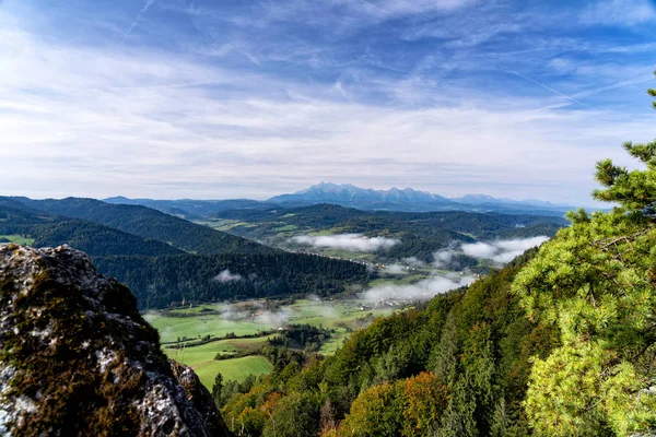 Hermoso Paisaje Del Parque Nacional Pieniny Eslovaquia Paisaje Montañoso Otoñal — Foto de Stock