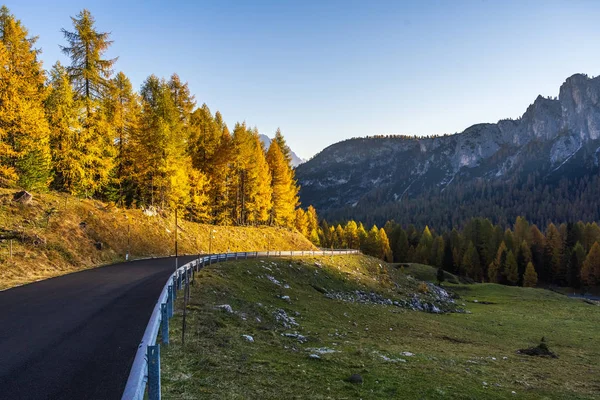 Colorful Scenic View Majestic Dolomites Mountains Italian Alps Landscape Photo — Stock Photo, Image