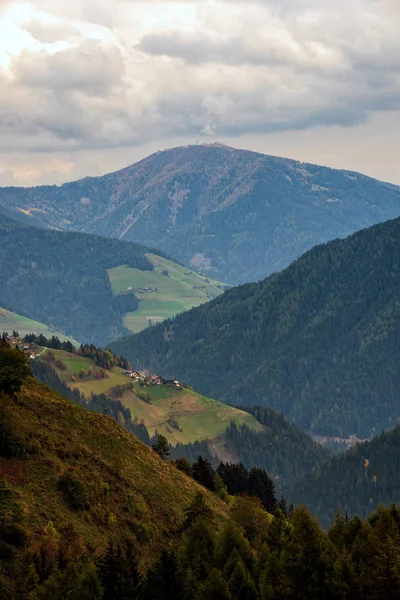 Colorida Vista Panorámica Las Majestuosas Montañas Dolomitas Los Alpes Italianos — Foto de Stock