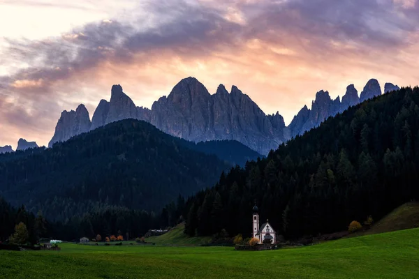 Wonderful Sunny Landscape Dolomite Alps Johann Church Santa Maddalena Val — Stock Photo, Image
