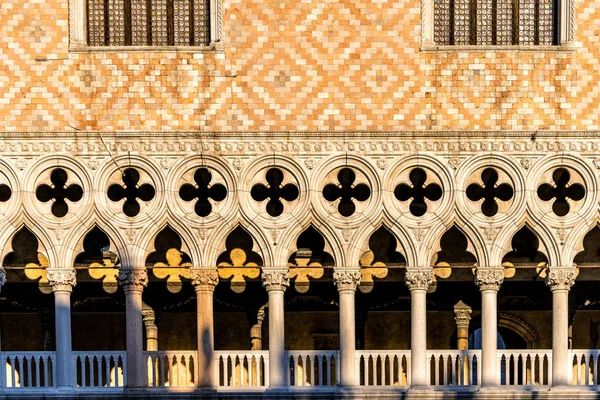 Vista Detallada Del Palacio Ducal Basílica San Marcos Venecia Italia —  Fotos de Stock