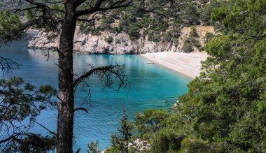 deniz defne holiady cennet bay