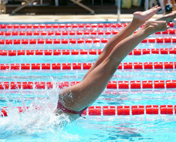 Nadadores na reunião de nado fresco, Meran, Itália, 2019 — Fotografia de Stock