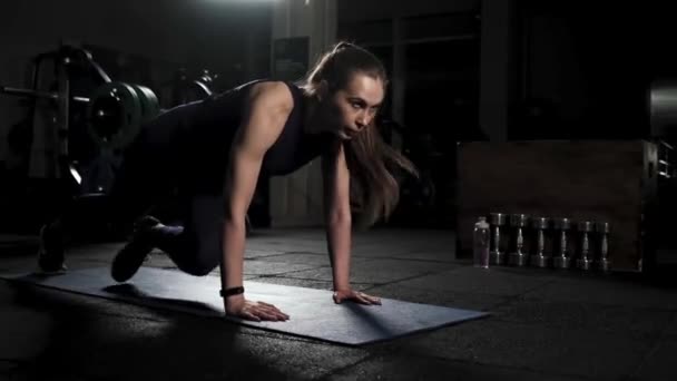 Sporty Attractive Girl Doing Running Plank Gym Fitness Training Evening — Stock Video