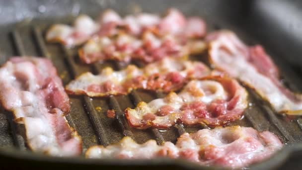 Läckra Rosiga Fett Saftiga Tunna Doftande Krispiga Skivor Fläsk Bacon — Stockvideo
