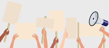 Protesto pankartları tutan insanlar