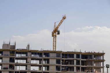 Yeni binanın inşaatı